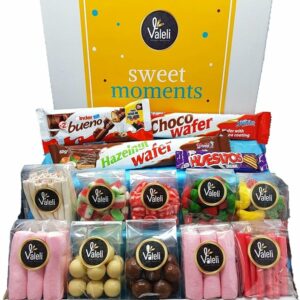Cesta de dulces y chocolatinas